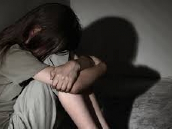 Обвинувачений у насильстві над рідними доньками батько з Іваничівщини пробуде в СІЗО до січня 