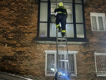 У Нововолинську рятувальники визволили чоловіка, який потребував допомоги 