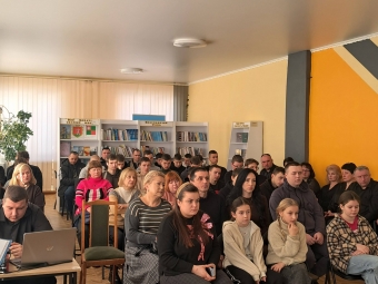 У Локачах відбулася патріотична година до Дня пам’яті Героїв Небесної Сотні 