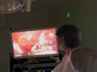 У Нововолинській центральній міській лікарні успішно видалили велику кісту 16-річній дівчині 