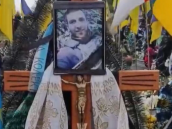 У Рівному знову обікрали могилу загиблого Героя: що сталося 