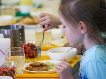 В Україні організовують онлайн-навчання щодо реформування системи шкільного харчування 