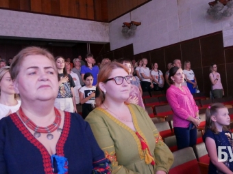Мешканців Іваничівської громади святковим концертом привітали з Днем захисників і захисниць України 