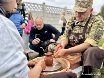 До Дня Захисників та Захисниць у Нововолинську організували збір для 14 ОМБр 