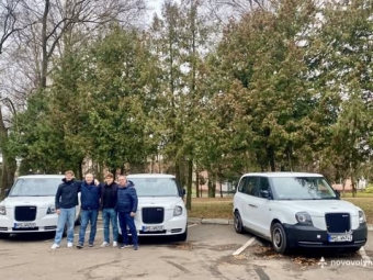 Нововолинськ отримав три спеціалізовані авто від міста-партнера Ноймюнстер 