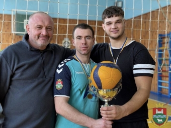 У Локачах відбувся волейбольний турнір памʼяті Григорія Котушка 