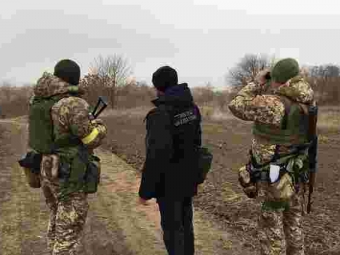 В Устилузі прикордонник без перевірок випустив із країни 24 чоловіків 