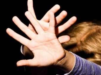 У селі Володимирського району чоловік згвалтував 7-річну дитину 