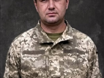 Вважався зниклим безвісти 2,5 роки: «на щиті» на Волинь повертається Герой Олександр Чернецький 