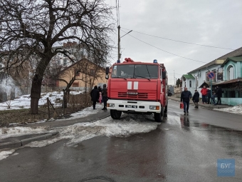 У Володимирі сталася пожежа: вогнеборці врятували жінку 