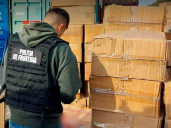 Волинянин отримав штраф за спробу контрабанди товарів військового призначення - новини Володимир-Водинського Волинянин отримав штраф за спробу контрабанди товарів військового призначення