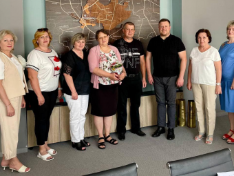 Шістьом мешканкам Нововолинської громади вручили нагороди «Мати-героїня» 
