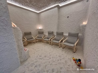 У Нововолинську відкрили соціальну соляну кімнату 