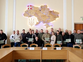 Троє ветеранів із Нововолинської громади отримали сертифікати на придбання житла 