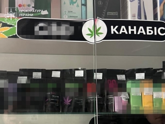 Незаконний бізнес на 430 млн грн: троє волинян організували мережу виготовлення і збуту наркотиків 