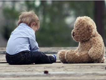 У Володимирі жінка залишила малолітніх дітей удома й пішла на святкування: як її покарали 