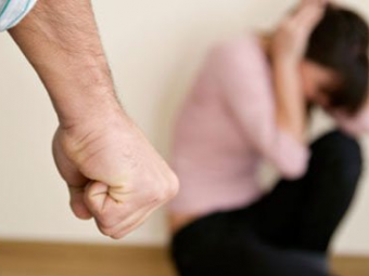 Суд у Локачах оштрафував чоловіка, який чинив домашнє насилля 
