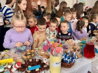 У ліцеях Нововолинська відбулися благодійні ярмарки 