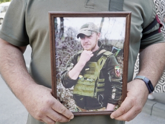 У Володимирі попрощалися з військовим Максимом Романюком, який загинув в ДТП 