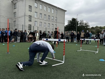 У Нововолинську до Дня захисників провели «Козацькі забави» 