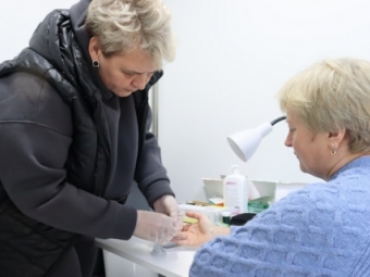 У селі Привітне Локачинської громади працювала мобільна бригада лікарів Центру контролю та профілактики хвороб 