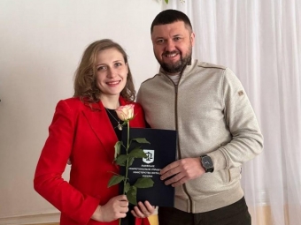 Працівницю Локачинського ДРАЦС відзначили з нагоди професійного свята 