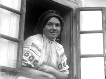 Опублікували архівне фото колоритної волинянки із села Павловичі 