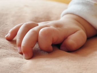 На Закарпатті жінка заморила голодом 5-місячну дитину 