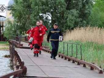 Волинські та польські рятувальники провели спільні навчання на воді та в лісі - новини Володимир-Водинського Волинські та польські рятувальники провели спільні навчання на воді та в лісі