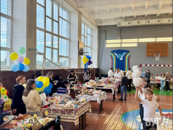 У ліцеї №7 міста Нововолинськ відбувся благодійний ярмарок на підтримку захисників 