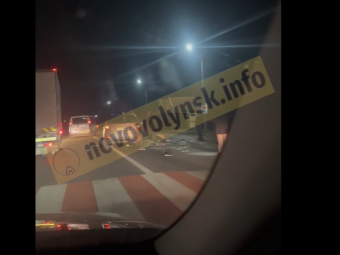 У Нововолинську автомобіль на «зебрі» збив матір з дитиною 