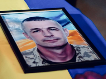 У Володимирі попрощалися з полеглим воїном Олександром Денисюком 