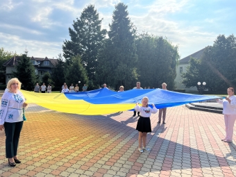В Іваничах відбулася офіційна церемонія підняття Державного Прапора України 