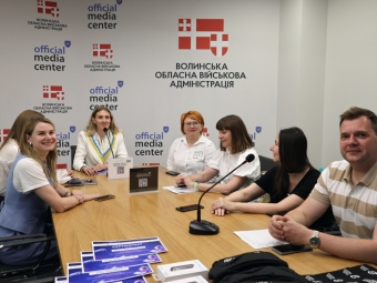 Четверо учениць з Нововолинської громади перемогли на конкурсі есе про штучний інтелект серед молоді Волині 