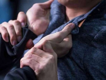 Травма голови і переломи ребер: у Нововолинську судили чоловіка, який побив механіка через неякісний ремонт машини 