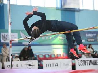 Нововолинянка стала призеркою всеукраїнських змагань зі стрибків у висоту 