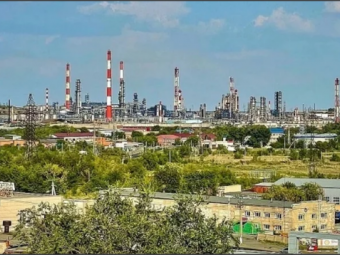 НПЗ в Оренбурзькій області росії атакували далекобійні дрони СБУ 