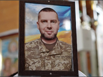 Громада Володимира провела в останню дорогу загиблого Героя Анатолія Краглика 