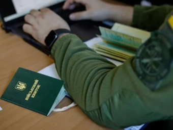 На Волині двох чоловіків судили за схему з фіктивним бронюванням 