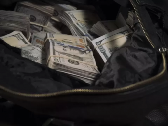 На Волині розшукують рецидивіста, який напав на чоловіка і викрав валюту 