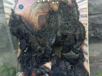 У Нововолинській громаді вандали спалили чудотворну ікону 