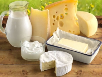 Ціни на молочну продукцію різко падають: ринок чекає тривалий період застою 