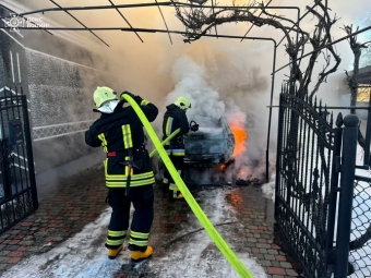 У Володимирі загорівся легковий автомобіль 