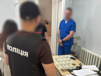 Лікар-терапевт Володимирського ТМО отримав вирок за хабар 