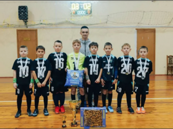 Юні спортсмени з Володимира здобули перемогу на зимовому турнірі з футзалу 
