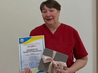 Акушерка з Нововолинська пішла на заслужений відпочинок після 40 років роботи у пологовому 