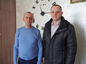 На Володимирщині з днем народження привітали батька загиблого льотчика Сергія Хоміка 