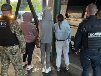 У Володимирі жінку, яку підозрюють у переміщенні підлітків за кордон задля сексуальної експлуатації, взяли під варту 