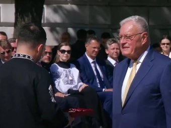 Зеленський у Києві нагородив Кіта Келлога Орденом «За заслуги» 