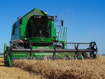 У Володимирському районі чоловік керував комбайном із фальшивим посвідченням: суд виніс вирок 